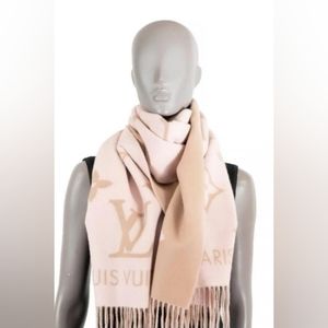 Louis Vuitton Reykjavik Scarf